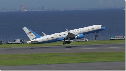 羽田空港にて米国のc 32a要人輸送機を目撃するの編18年7月 地滑小心な羽田空港ブログ